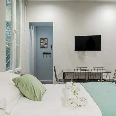 Lavie Maison Le Palais Garnier Apartment