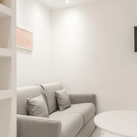 Lavie Maison Le Palais Garnier Apartment